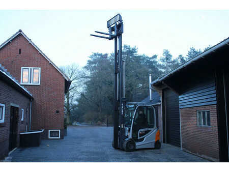 Elektromos 4 kerekű 2014  Still RX60 30L heftruck elektrische triplex lepelverstelling sideshift (10)