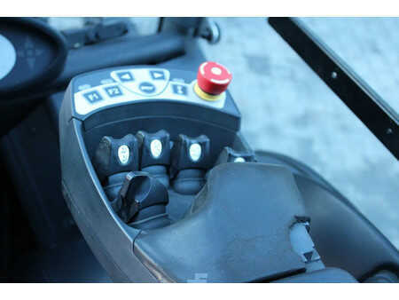 Elektromos 4 kerekű 2014  Still RX60 30L heftruck elektrische triplex lepelverstelling sideshift (16)