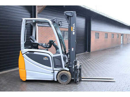 Elektromos 3 kerekű 2018  Still RX20 16 heftruck elektrische triplex lepelverstelling sideshift (6)