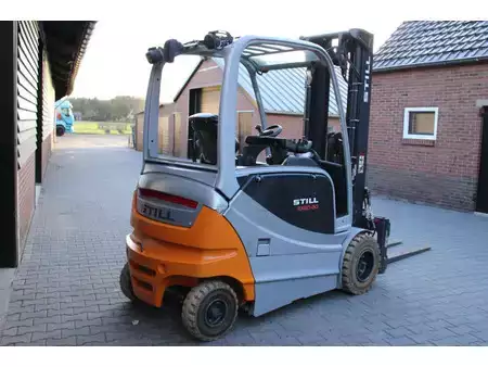 Elektrisk- 4 hjul 2017  Still RX60 30 heftruck elektrische triplex lepelversteling sidesift (4)