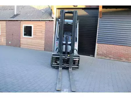 Elektrisk- 4 hjul 2017  Still RX60 30 heftruck elektrische triplex lepelversteling sidesift (7)