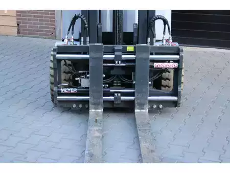 Elektrisk- 4 hjul 2017  Still RX60 30 heftruck elektrische triplex lepelversteling sidesift (8)
