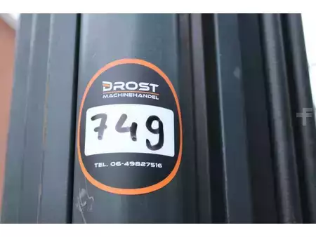 Chariots électriques à 4 roues 2013  Still RX60 35 heftruck elektrische triplex lepelversteling sidesift (3)