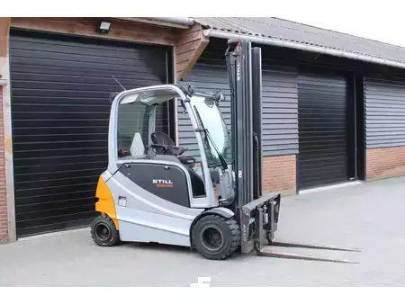 Chariots électriques à 4 roues 2013  Still RX60 35 heftruck elektrische triplex lepelversteling sidesift (4)