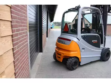 Chariots électriques à 4 roues 2013  Still RX60 35 heftruck elektrische triplex lepelversteling sidesift (9)