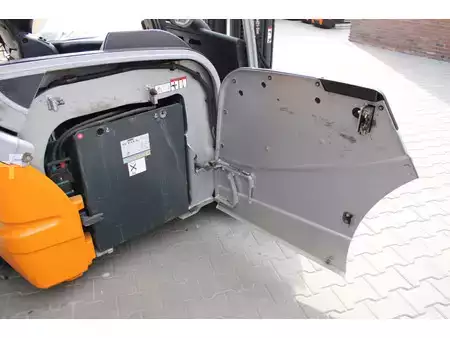 Chariots électriques à 3 roues 2013  Still RX20 15 heftruck elektrische triplex sideshift (12)