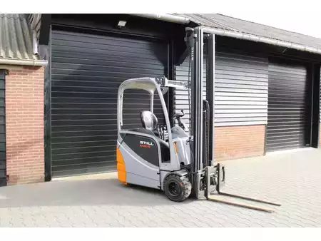 Chariots électriques à 3 roues 2013  Still RX20 15 heftruck elektrische triplex sideshift (7)