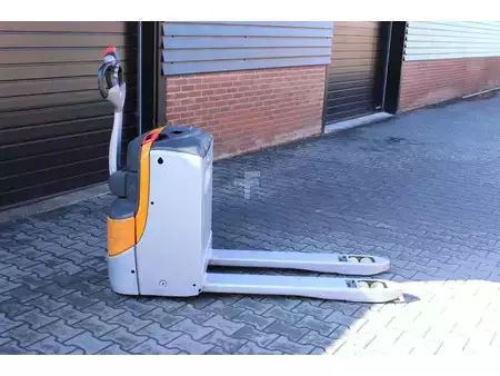 Nízkozdvižný vozík 2020  Still exu20 palletwagen elektrische bj 2020 (1)
