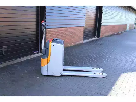 Nízkozdvižný vozík 2020  Still exu20 palletwagen elektrische bj 2020 (1)