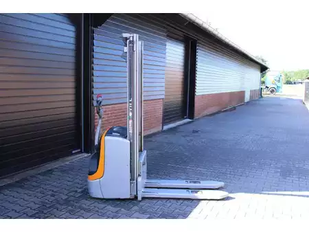 Stacker pedestre 2018  Still exv14c stapelaar elektrische accubj 2023 (1)