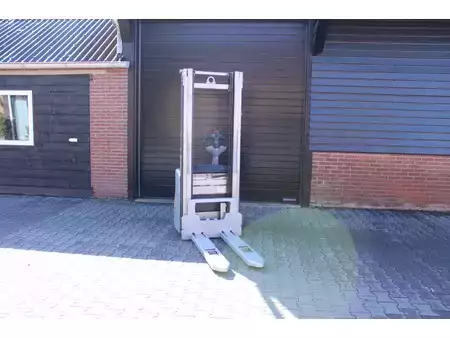 Stacker pedestre 2018  Still exv14c stapelaar elektrische accubj 2023 (6)