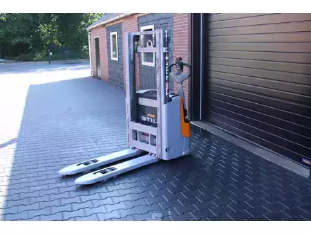 Stacker pedestre 2020  Still exv12 stapelaar elektrische bj 2020 (2)