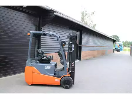 Eléctrico - 4 rodas 2014  Toyota 8FBET20 heftruck elektrische triplex sideshift (8)