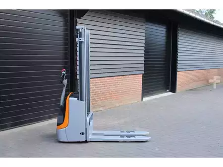 Gerbeurs 2022  Still exv10 stapelaar elektrische bj 2022 (1)