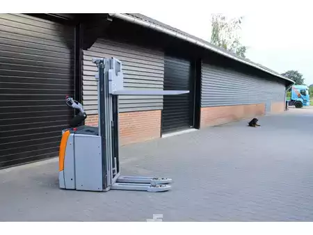 Stapelaars 2019  Still exv-sf20i stapelaar elektrische triplex pompwagen functie (12)
