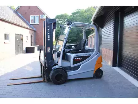 Eléctrico - 4 rodas 2014  Still RX60 35 heftruck elektrische triplex lepelverstelling sideshift (2)
