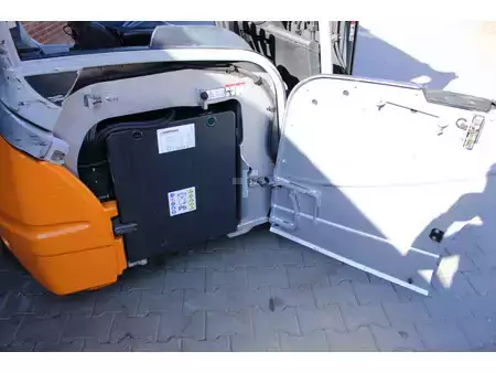 Sähkö - 4 pyör 2015  Still RX20 18 heftruck elektrische triplex sideshift (11)
