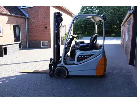 Sähkö - 4 pyör 2015  Still RX20 18 heftruck elektrische triplex sideshift (8)