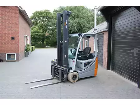 3-wiel elektrische heftrucks 2019  Still RX20 16 heftruck elektrische triplex lepelverstelling sideshift (4)