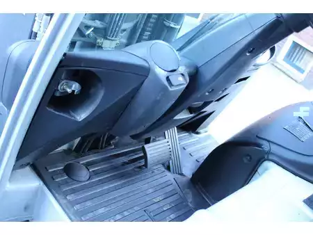 Electric - 4 wheels 2017  Still RX60 25 heftruck elektrische triplex sideshift lepelversteling (16)