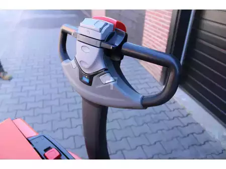 Pinontavaunu 2016  BT SWE120 stapelaar elektrische met 1330 uur (9)