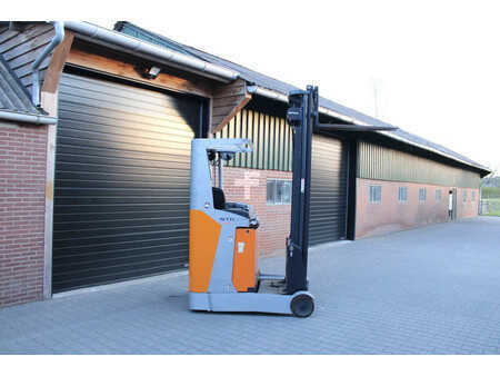 Chariots à mât rétractable 2017  Still FM-X12 reachtruck elektrische triplex sideshift freelift (7)