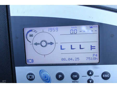 Chariots à mât rétractable 2016  Still FM-X14 reachtruck elektrische triplex sideshift freelift (13)