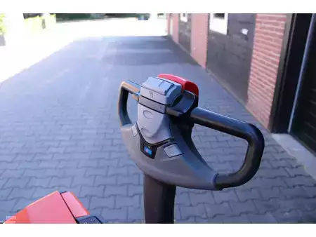 Pinontavaunu 2016  BT SWE120 stapelaar elektrische met 477 uur (10)