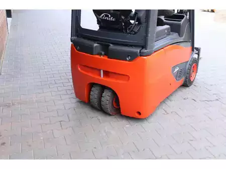 Elektrisk- 3 hjul 2019  Linde E15 heftruck elektrische triplex sideshift (4)