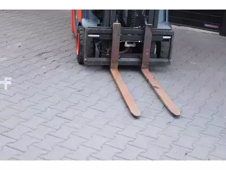 Elektrisk- 3 hjul 2019  Linde E15 heftruck elektrische triplex sideshift (8)