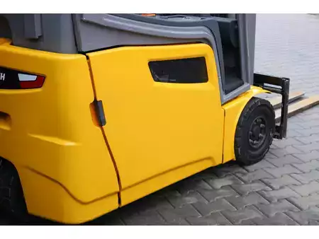 Elektryczne 3-kołowe 2020  Jungheinrich EFG216 heftruck elektrische freelift triplex sideshift (6)