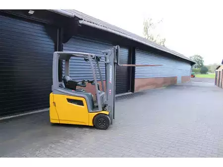 Elektryczne 3-kołowe 2020  Jungheinrich EFG216 heftruck elektrische freelift triplex sideshift (8)