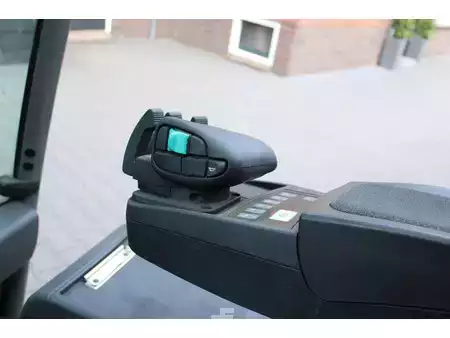 Elektryczne 3-kołowe 2020  Jungheinrich EFG220 heftruck elektrische freelift triplex sideshift (13)