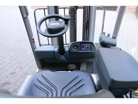 Elektryczne 3-kołowe 2021  Jungheinrich EFG215 heftruck elektrische freelift triplex sideshift (14)