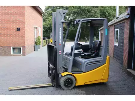 Elektryczne 3-kołowe 2021  Jungheinrich EFG215 heftruck elektrische freelift triplex sideshift (2)