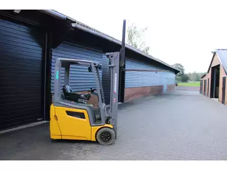 Elektryczne 3-kołowe 2021  Jungheinrich EFG215 heftruck elektrische freelift triplex sideshift (9)