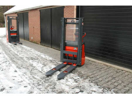 Pallet Stackers - Linde L10 stapelaar elektrische goed werkend (6)