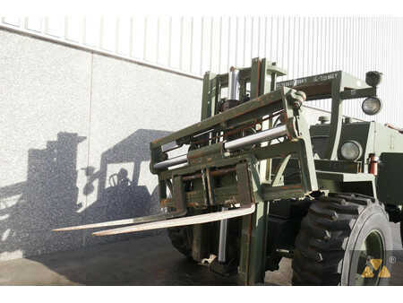 Terrängtruck 2002  Case M4K Ex-army (15)