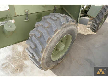 Terrängtruck 2002  Case M4K Ex-army (21)