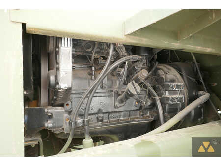 Terrängtruck 2002  Case M4K Ex-army (23)
