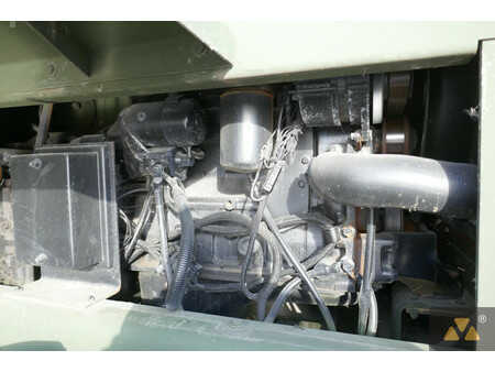 Terrängtruck 2002  Case M4K Ex-army (24)