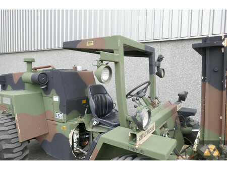 Terrängtruck 2002  Case M4K Ex-army (11)