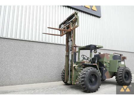 Terrängtruck 2002  Case M4K Ex-army (13)