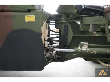 Terrängtruck 2002  Case M4K Ex-army (27)