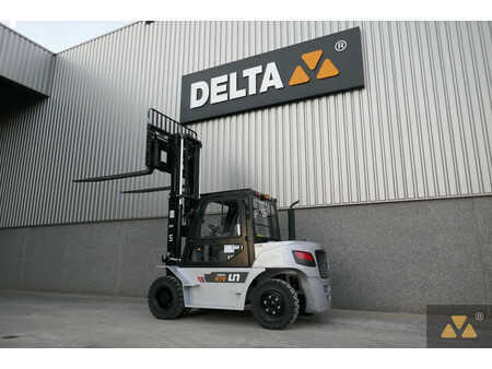 Carretilla elevadora diésel 2025  UN Forklift FD70T-NJB3 (10)