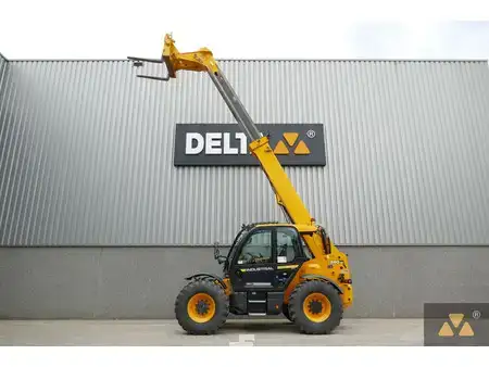 Manipulador fijo 2022  JCB 560-80 IND (1)