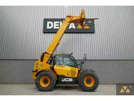 Manipulador fijo 2022  JCB 560-80 IND (12)