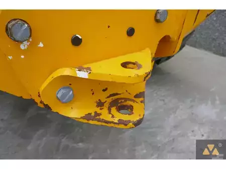 Manipulador fijo 2022  JCB 560-80 IND (38)
