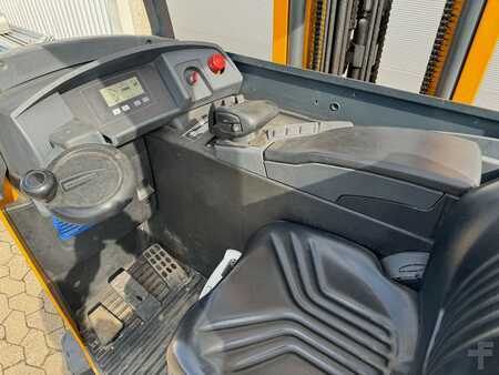 Reach Truck 2011  Jungheinrich ETV C 216 Solid tyres. / Outdoor use possible. (11)