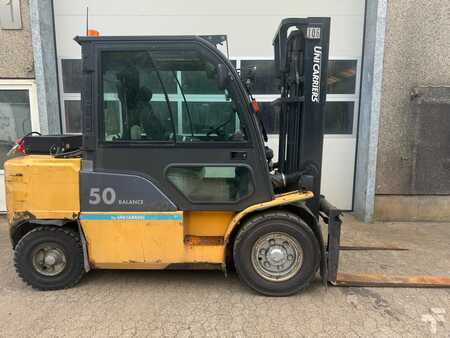 Diesel Forklifts 2013  Unicarriers DG1F4E50Y (1)